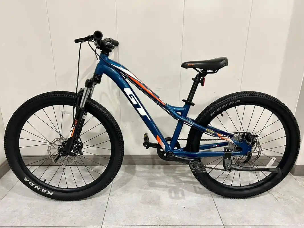 皇冠登山车6系列出租